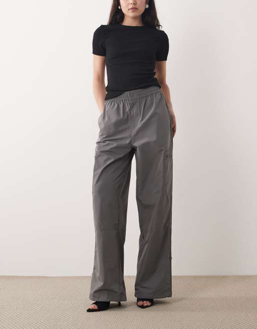 Calvin Klein Jeans – Cargo-Funktionshose in Grau, 3 von 5