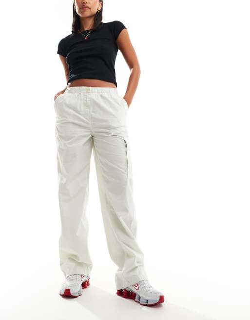 Calvin Klein Jeans – Cargohose in Weiß