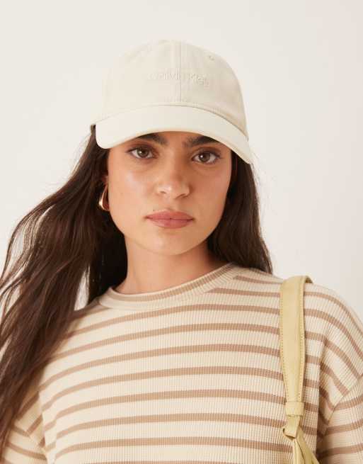 Calvin Klein Jeans - Casquette en denim avec détail brodé - Blanc cassé