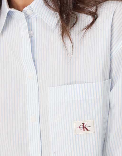 Calvin Klein Jeans - Chemise courte à rayures et étiquette logo - Bleu, 2 de 4