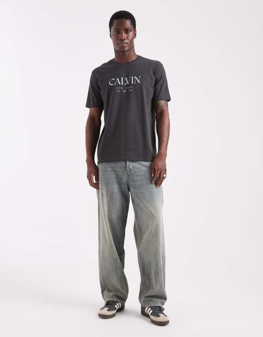 Calvin Klein Jeans chest graphic t-shirt in black, 2 of 5
