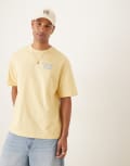 [Calvin Klein Jeans] Calvin Klein Jeans chest logo t-shirt in yellow Chest 42 Sunlight