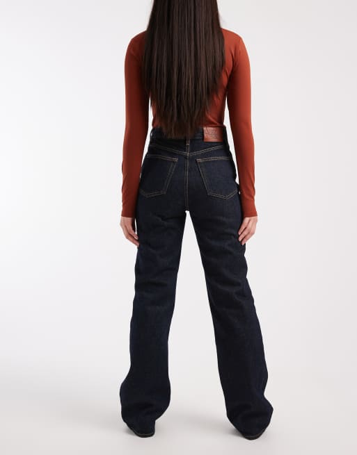 Calvin Klein Jeans – Ciemnoniebieskie jeansy z prostymi nogawkami, 2 z 5