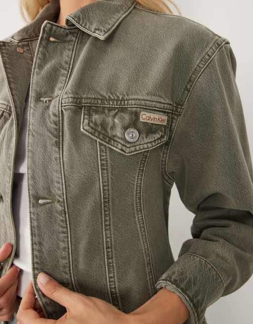 Calvin Klein Jeans cinched waist denim jacket in khaki, 3 of 4