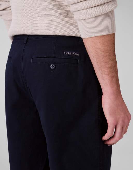 Calvin Klein Jeans classic cotton chino shorts in navy blue , 4 of 5