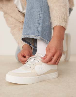 classic cupsole sneakers in beige and white-Neutral