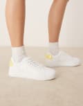 [Calvin Klein Jeans] Calvin Klein Jeans classic cupsole trainers in white and yellow 39 Bright White/Tender