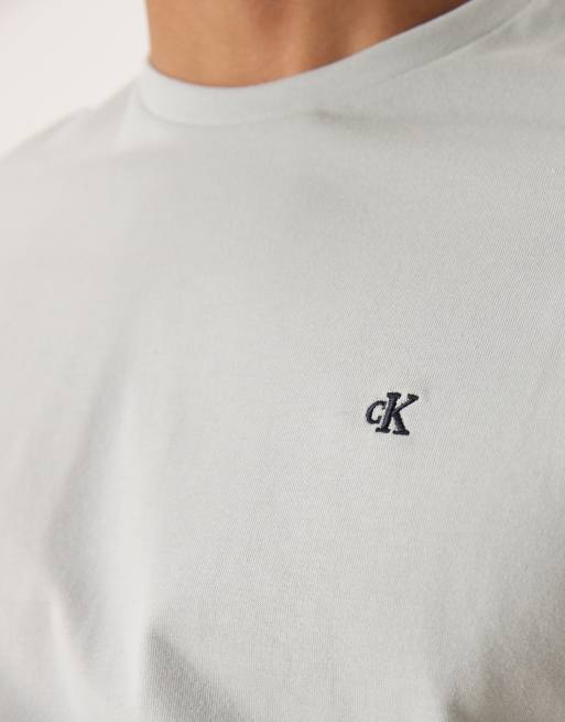 Calvin Klein Jeans Classic Monogram t-shirt in light grey , 5 of 5
