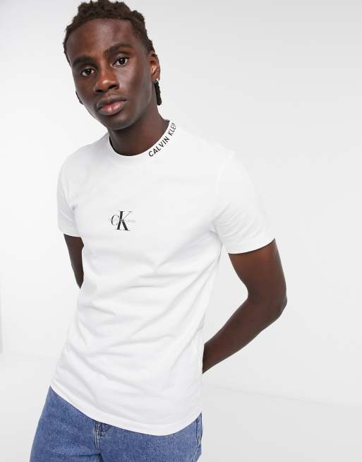 Calvin klein logo outlet collar tee