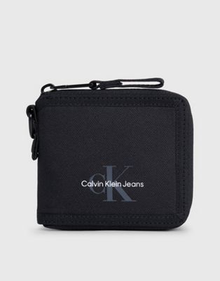 Calvin Klein Jeans Compact RFID Zip Around Wallet in Black
