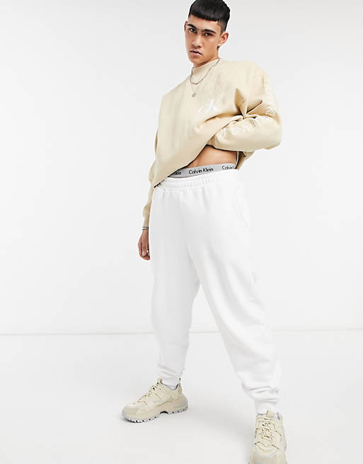 beige Jeans in mock sweatshirt Klein Calvin contrast neck | logo ASOS