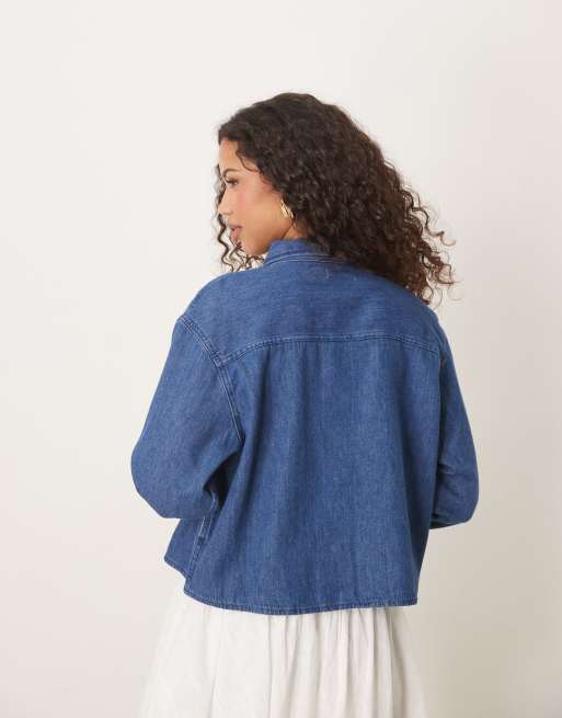 Calvin Klein Jeans Cropped Denim Dad Shirt in Denim Medium, 2 of 4