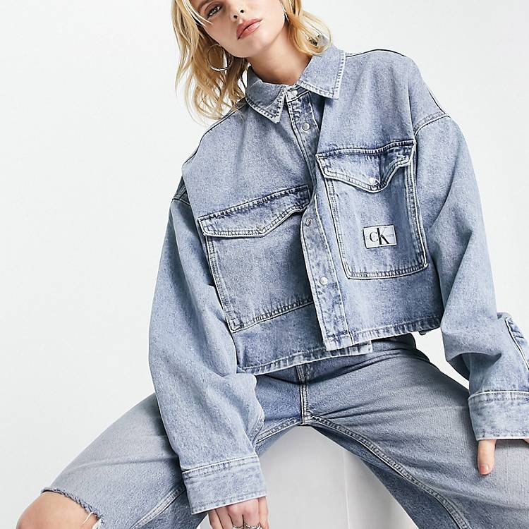 Commotie Riet mooi Calvin Klein Jeans cropped denim shirt in mid wash | ASOS