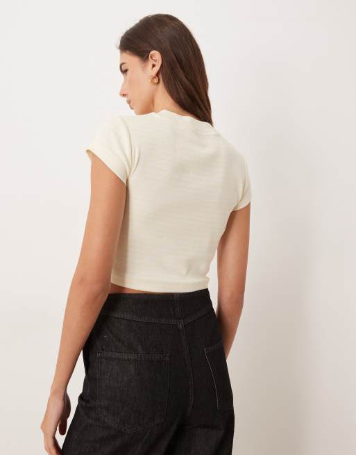Calvin Klein Jeans – Cropped-T-Shirt in gestreiftem Buttermilchgelb mit Monogramm-Logo , 4 von 4
