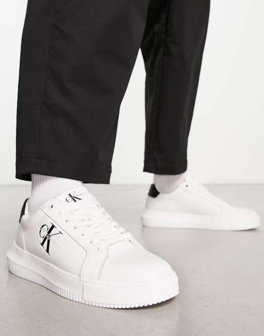 Calvin Klein Jeans Cupsole Sneaker in WeiB mit dicker Sohle ASOS
