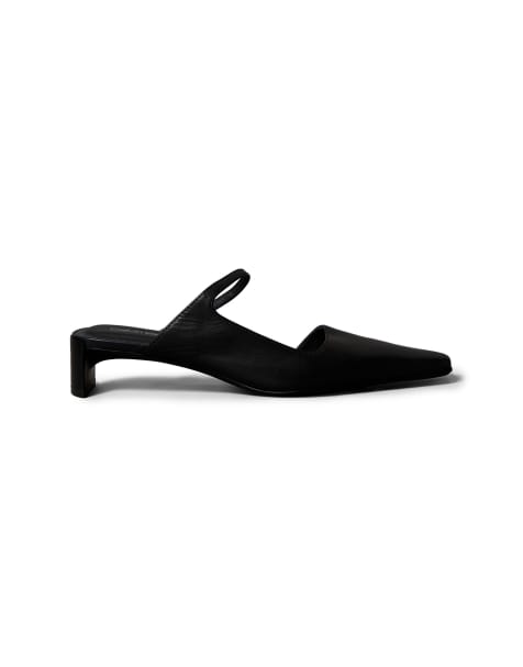Calvin Klein Jeans – Czarne skórzane buty na obcasach-kaczuszkach z noskami w szpic - view 1