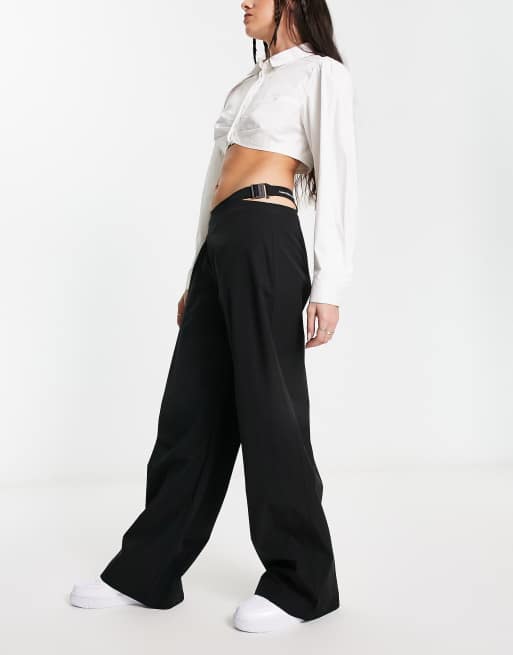 Calvin Klein Jeans – Czarne spodnie w stylu utility z wycięciami, część zestawu
