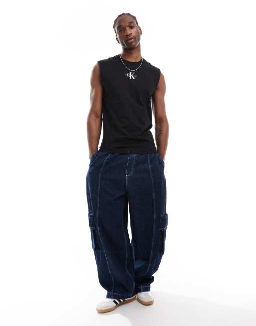 Calvin Klein Jeans – Czarny top oversize bez rękawów z logo z monogramem