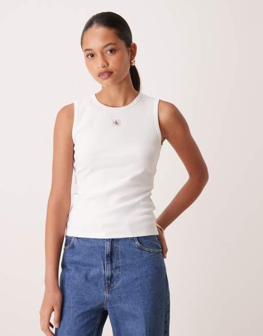Calvin Klein Jeans - Débardeur côtelé à découpe au dos et étiquette logo - Blanc, 4 de 4