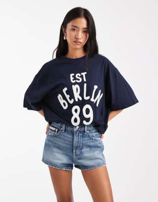 Jeans - Denim-Hotpants mit Used-Optik und dunkler Waschung-Marineblau Marineblau W28