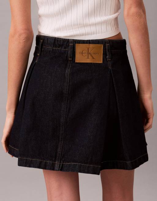 Calvin Klein Jeans denim pleated skirt in indigo rinse, 2 of 4