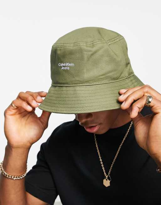 Calvin Klein Jeans – Dynamic – Kapelusz typu bucket w kolorze khaki