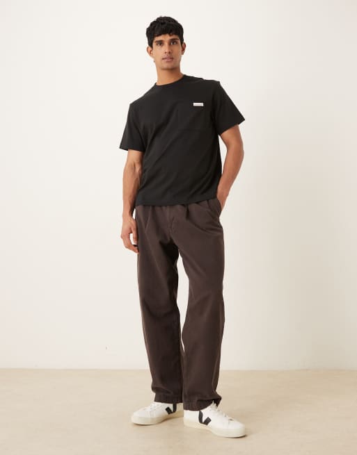 Calvin Klein Jeans easy t-shirt with pocket in black, 2 of 5