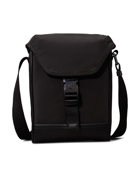 Calvin Klein Jeans Flat reporter bag in black - view 1