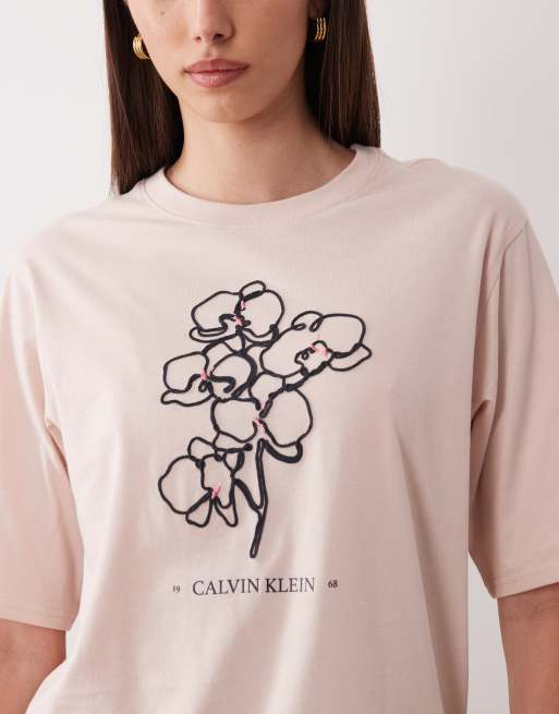 Calvin Klein Jeans floral graphic oversized t-shirt in pale pink, 2 of 4