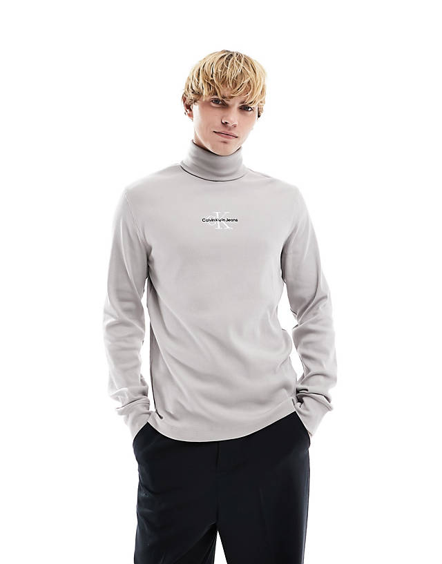 Calvin Klein Jeans - freefit roll neck long sleeve sweatshirt in porpoise