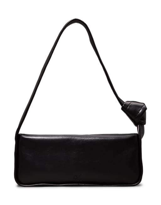 Calvin Klein Jeans – Geknotete Schultertasche in Schwarz