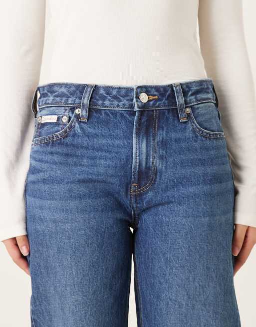 Calvin Klein Jeans – Gerade geschnittene 90er-Jeans in verwaschenem Mittelblau, 4 von 5