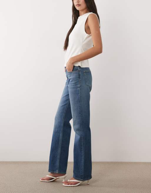 Calvin Klein Jeans – Gerade geschnittene Jeans in mittelblauer Vintage-Waschung mit hohem Bund, 2 von 5