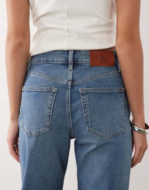 Calvin Klein Jeans – Gerade geschnittene Jeans in mittelblauer Vintage-Waschung mit hohem Bund, 5 von 5