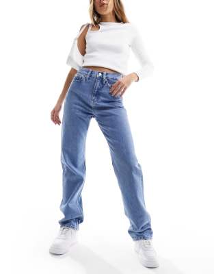 Calvin Klein Jeans - Gerade geschnittene Jeans mit hohem Bund in heller Waschung-Blau