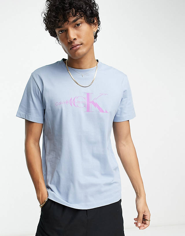 Calvin Klein Jeans - glitched monologo t-shirt in light blue