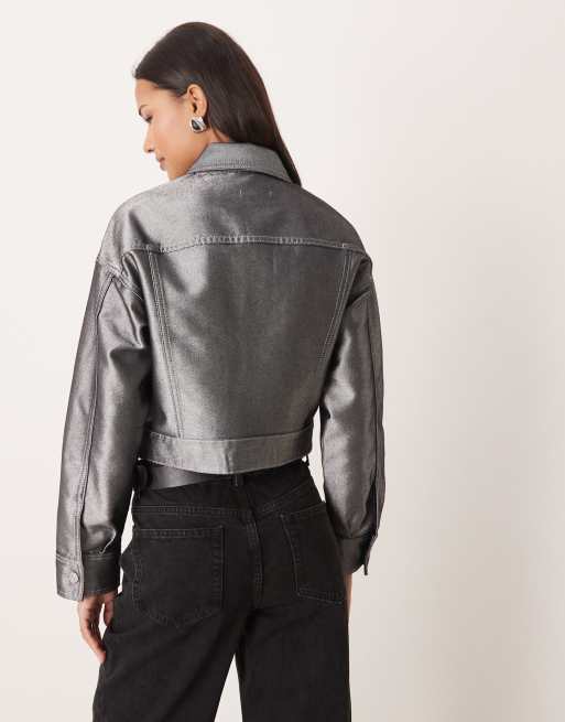 Calvin Klein Jeans – Grå, metallisk truckerjacka i denim med dubbel dragkedja, 4 av 4