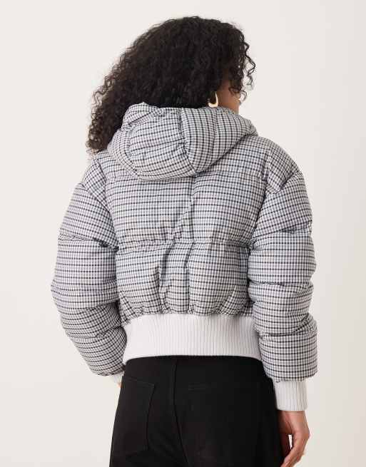 Calvin Klein Jeans – Grårutig pufferjacka med boxig passform och huva, 2 av 4