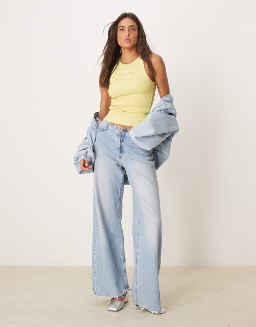 Calvin Klein Jeans - Gul ribstrikket top med sort/hvidt logo, 4 af 4