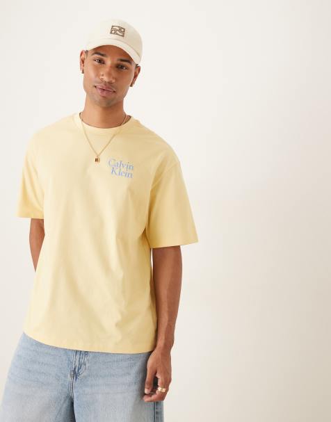 Calvin Klein Jeans – Gul t-shirt med logga på bröstet - view 1