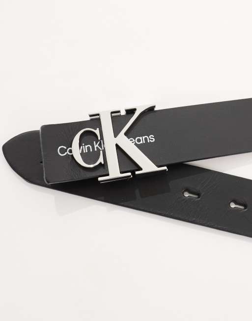 Calvin Klein Jeans – Gürtel in Schwarz mit Monogramm-Detail aus Metall, 2 von 4