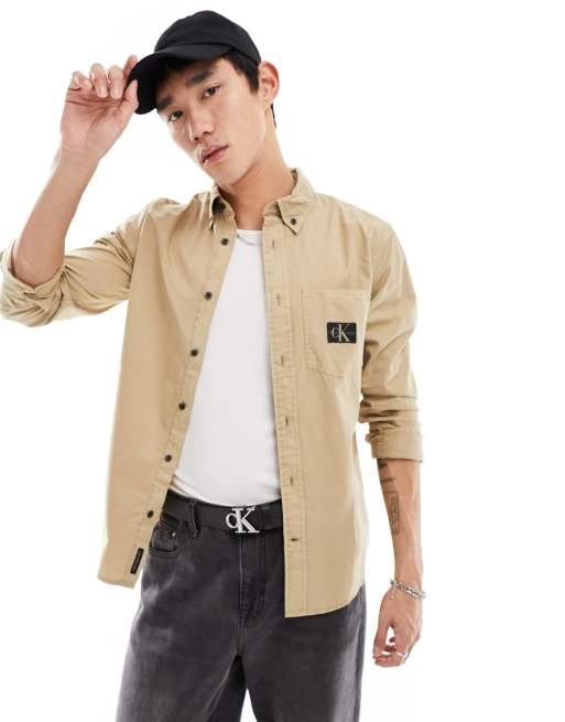 Calvin Klein Jeans – Hemd in Travertin-Beige mit normalem Schnitt