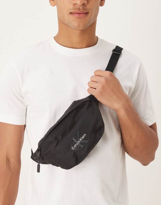 Calvin Klein Jeans - Heuptasje met logoprint in zwart