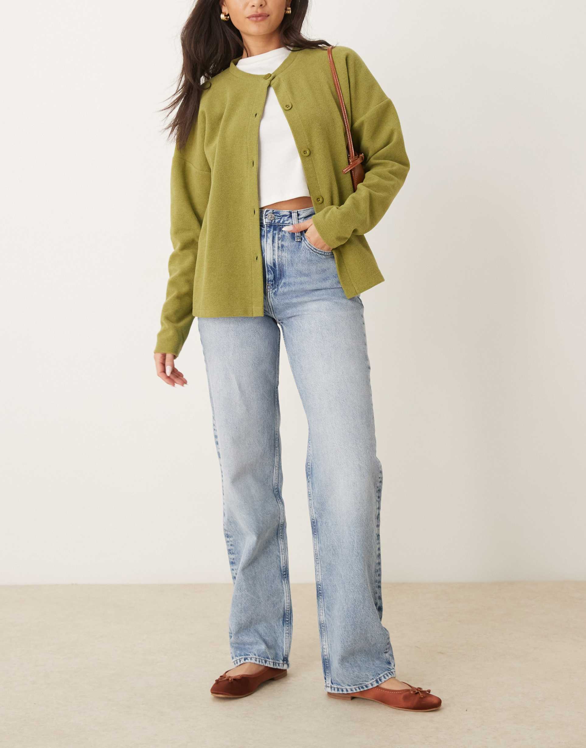 calvin klein jeans high rise loose jeans in light wash