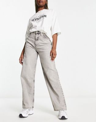 Calvin Klein Jeans high rise relaxed jean in grey