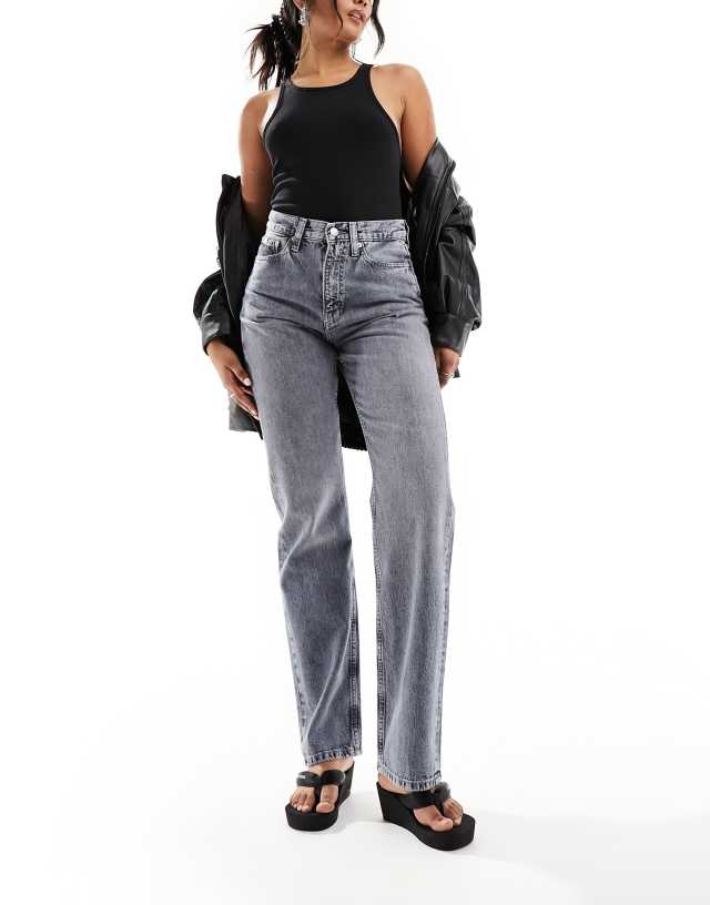 Calvin Klein Jeans - high rise straight jean in grey