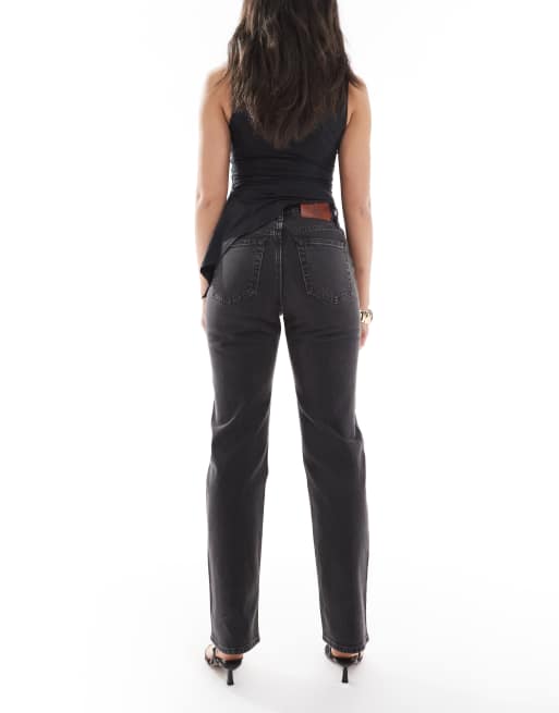 Calvin Klein Jeans high rise straight jeans in black, 2 of 5