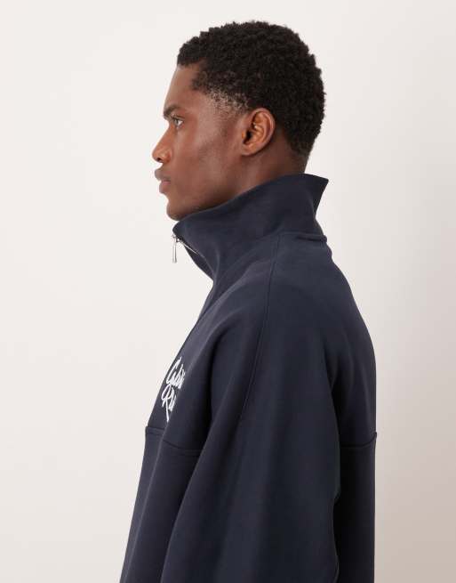 Calvin Klein Jeans – Hochgeschlossenes Sweatshirt in Marineblau mit Logos und kurzem Reißverschluss, 3 von 5