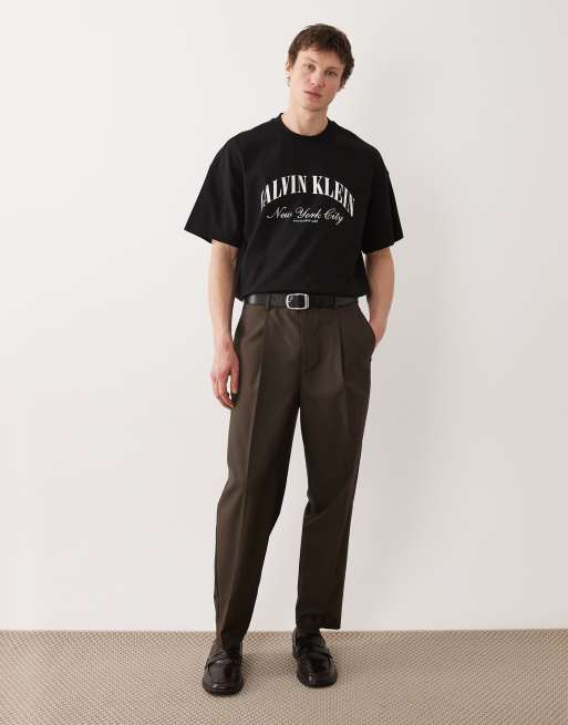 Calvin Klein Jeans – Hochwertiges, kastiges Relaxed-Fit-T-Shirt aus schwerem Stoff in Schwarz in Oversize-Passform, 2 von 5