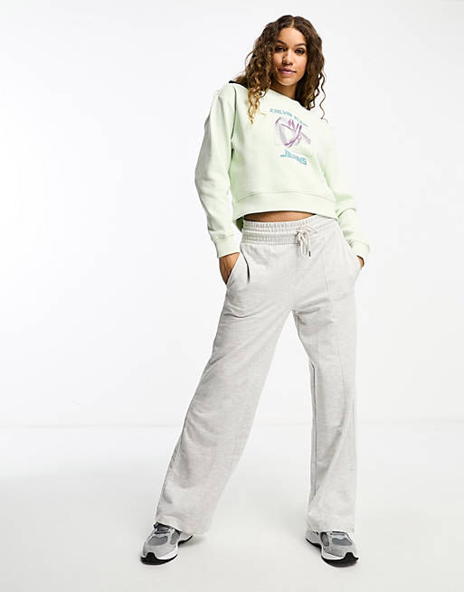 Calvin Klein Jeans – Hyper Real – Sweatshirt in Kanariengrün | ASOS